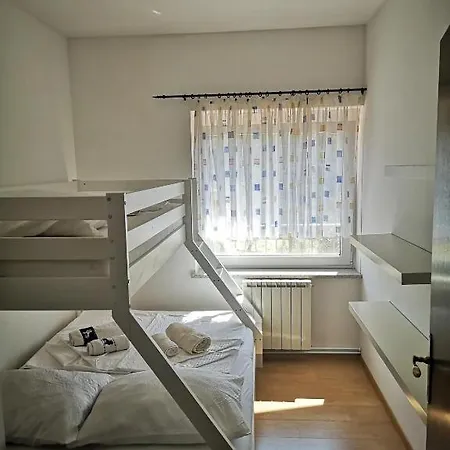 Apartma Ceh Lägenhet